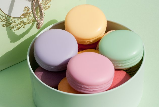 http://www.justesublime.fr/wp-content/uploads/2011/08/baume-a-levres-macarons.jpg