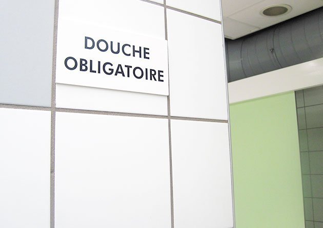 Douche obligatoire