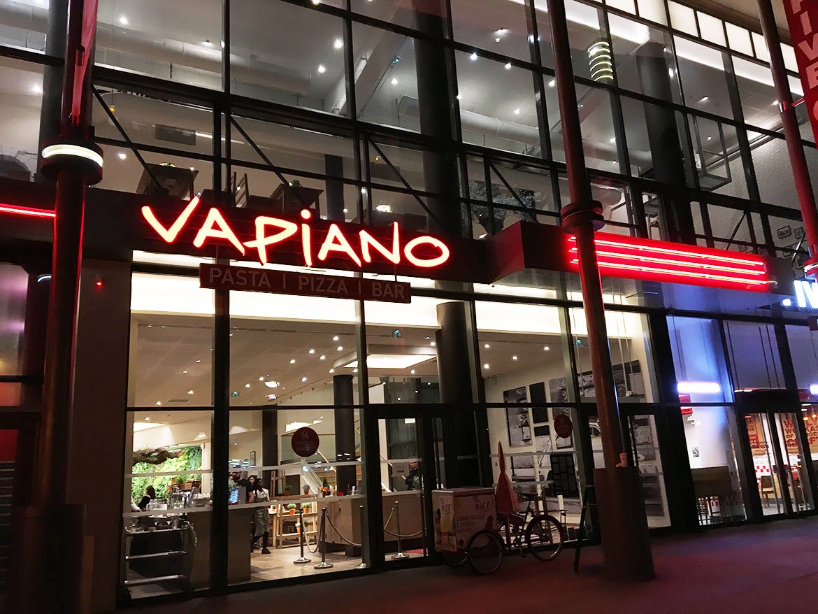 Devanture Vapiano Restaurant Disney Village